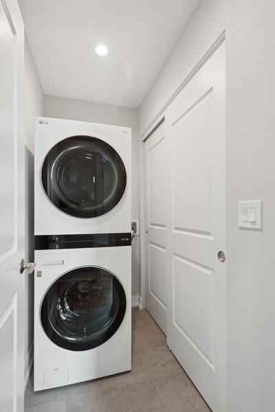 Foto del edificio - 3 bedroom in Chicago IL 60642
