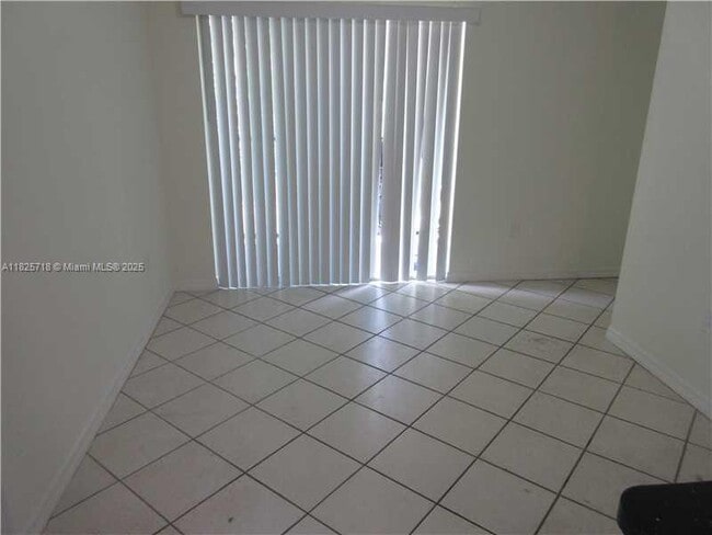Building Photo - 3090 Bird Ave