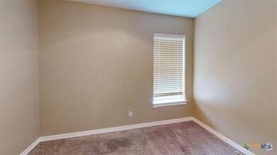 Building Photo - 142 Jesse James Dr