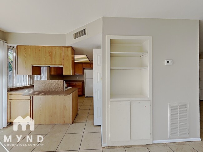 Foto del edificio - 5924 N 83rd St