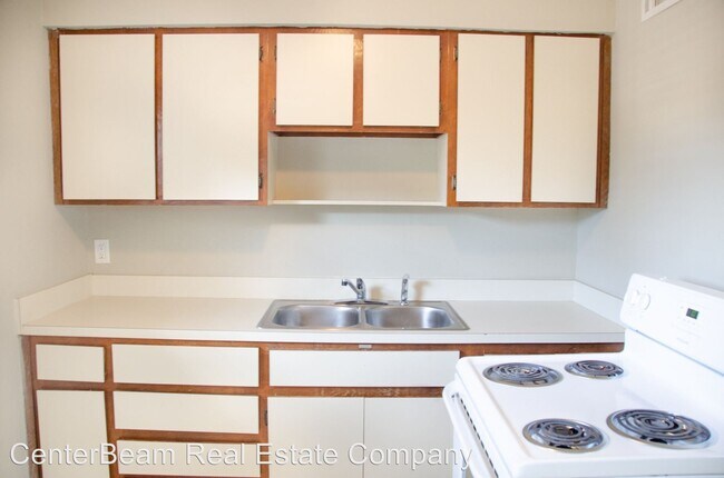 Building Photo - 2775 Herschel St