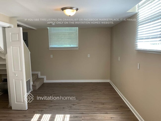 Building Photo - 2817 Dunmore Dr