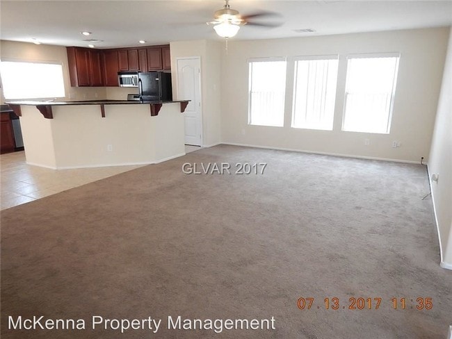 Building Photo - 11868 Bella Luna St