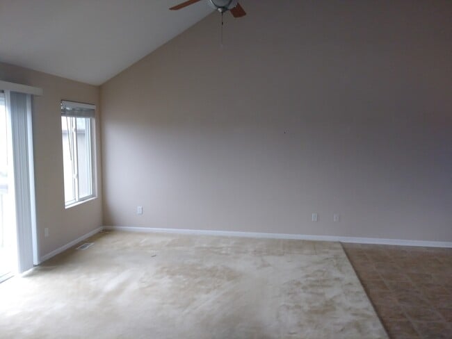 Building Photo - Coming Soon – Spacious Northland Single-Family Home!