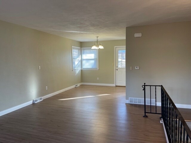 Foto del edificio - 2308 Chapel Hill Rd