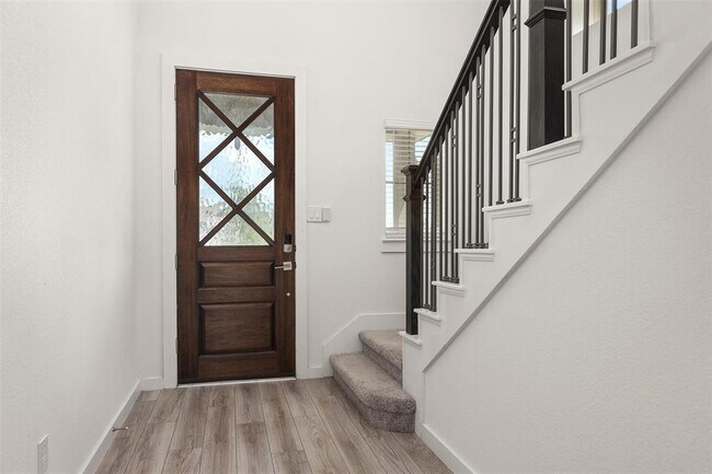 Building Photo - 13005 Blue Flora Dr