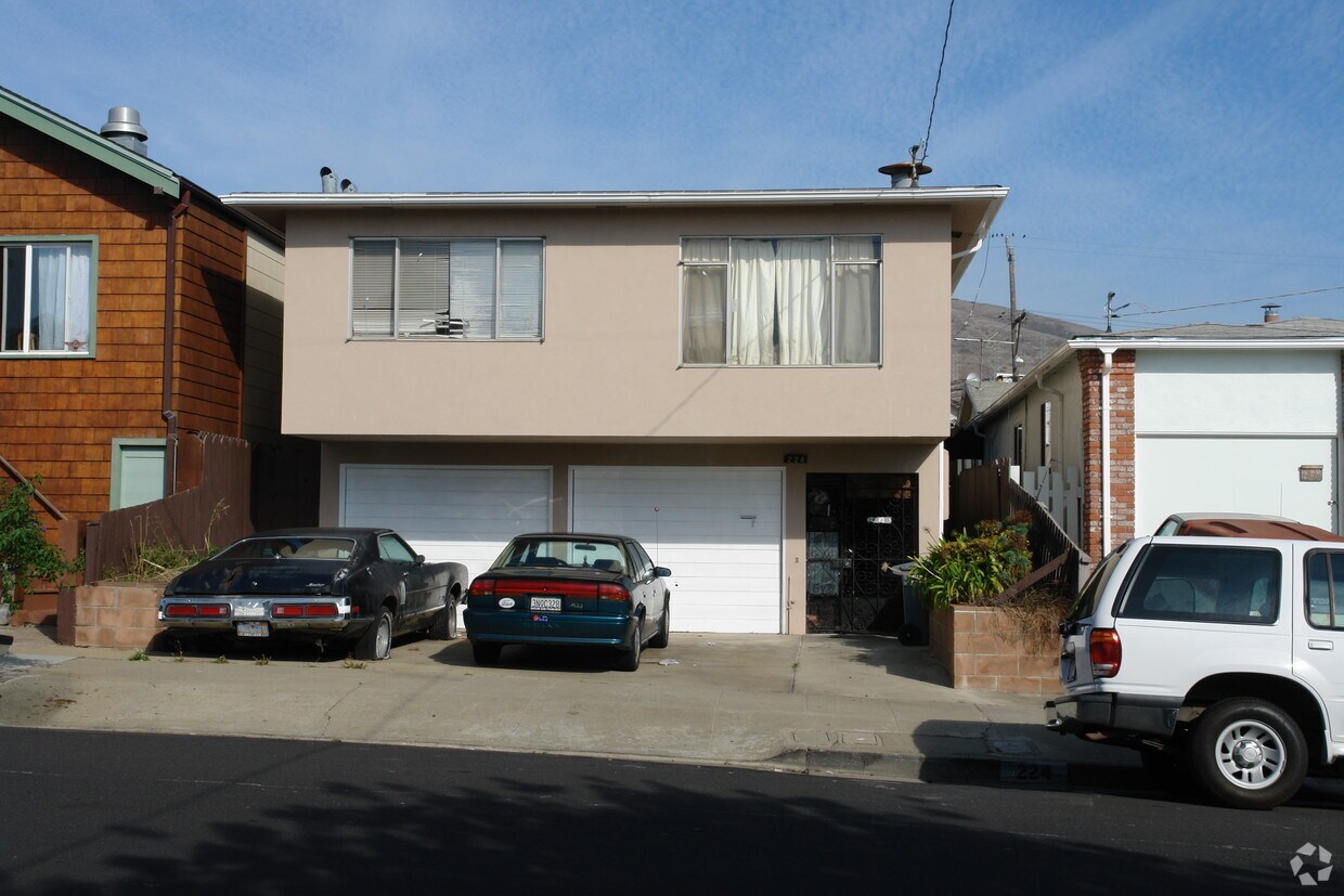 Foto del edificio - 233 8th Ln