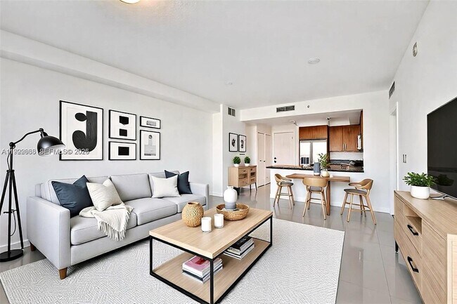 Foto del edificio - 1830 Radius Dr