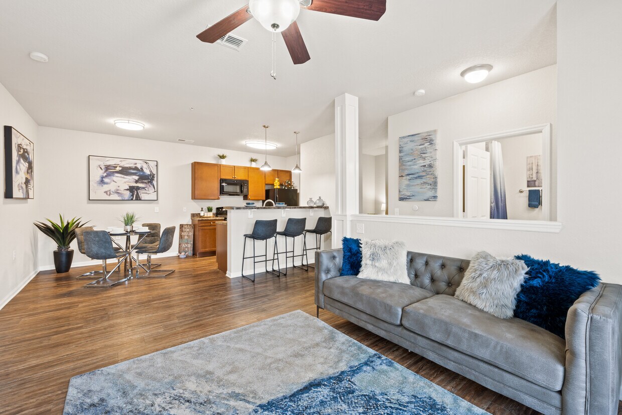 Waterstone at Jenks Apartments in Panama City, FL