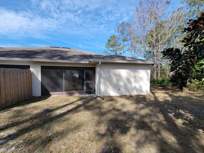 Building Photo - $1595 - 3/2/1 - Duplex Palm Coast - upgraded
