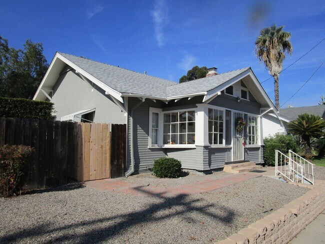 Foto del edificio - Hillcrest - Detached House - Yard - Assign...