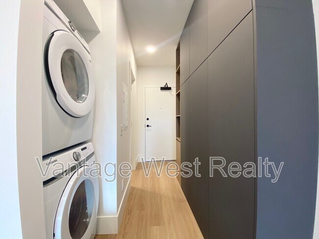 Photo du bâtiment - 423-720 K.l.o. Rd