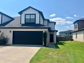 Building Photo - 9916 Landry Dr