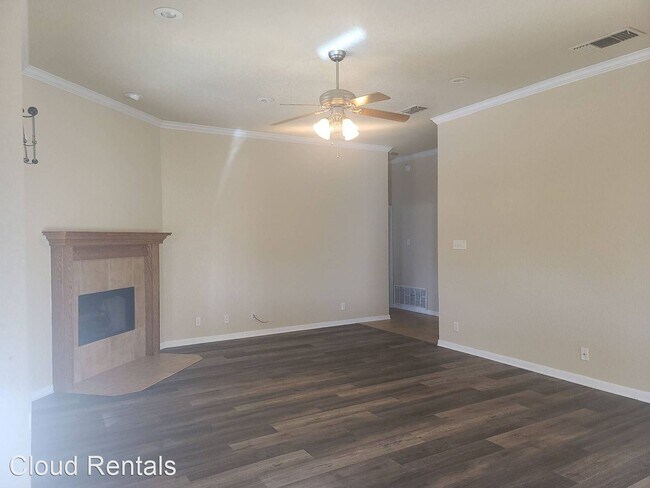 Building Photo - 4 br, 2 bath House - 2601 Lavender