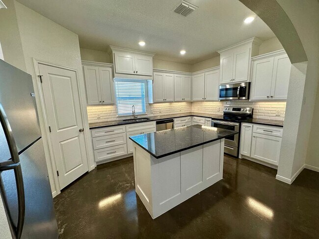 Foto del edificio - 705 Tower Mill Ct