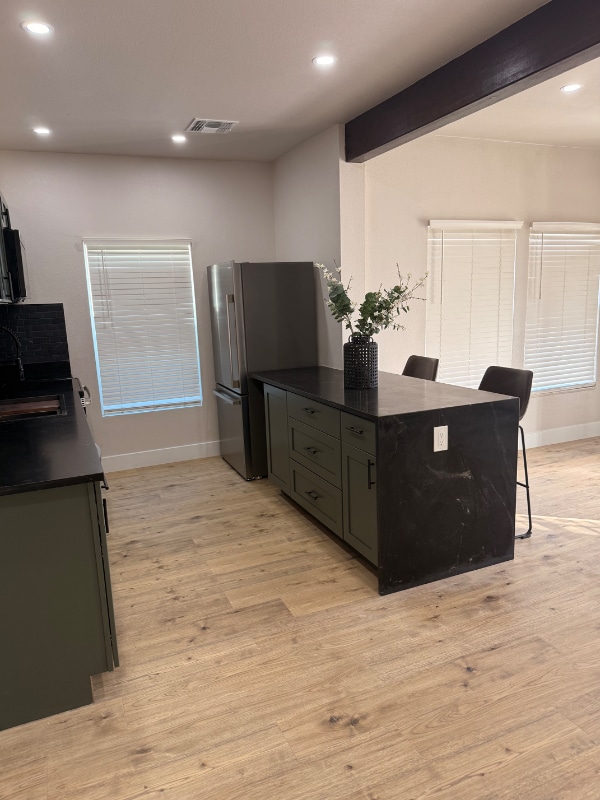 Building Photo - 1016 E McKinley St