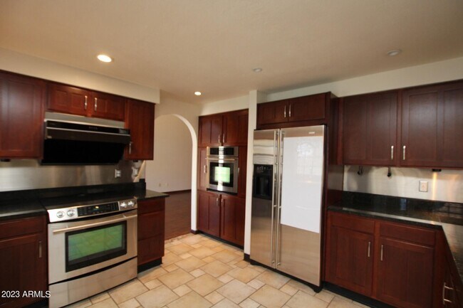 Building Photo - 3501 E Ashurst Dr