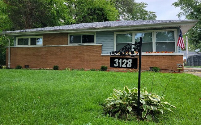 Foto del edificio - 3128 Nottingham Ave