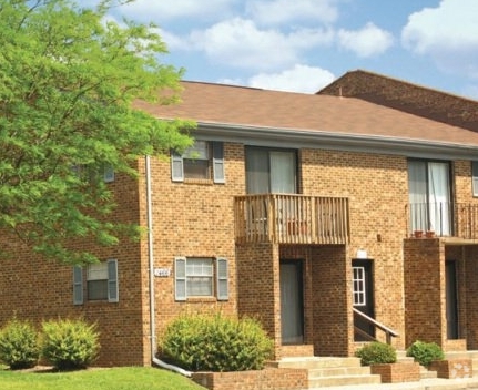 River Oaks Apartments