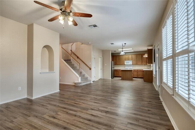 Building Photo - 600 Paso Fino Trail