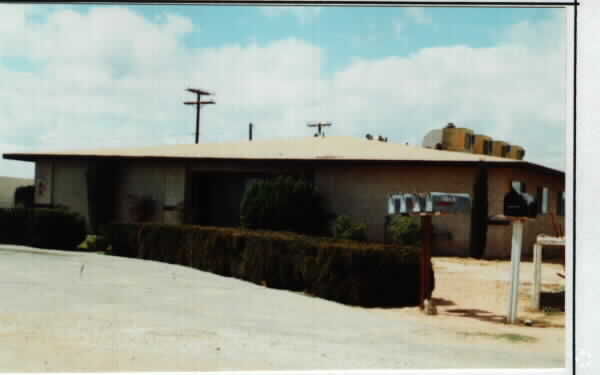 Foto del edificio - 21797 Arapahoe Ave