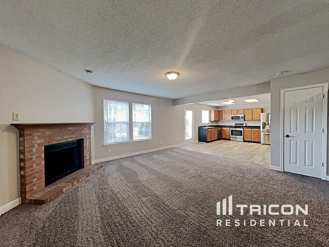 Foto del edificio - 2117 Westmere Dr