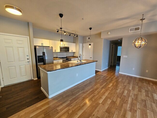 Foto del edificio - 18416 Cave Creek Road