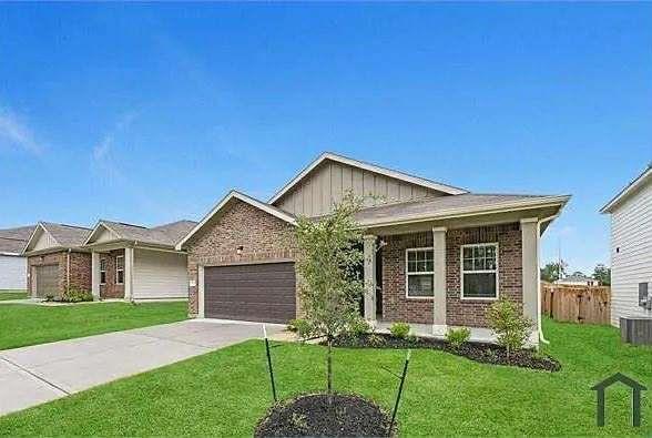 Building Photo - 4929 Mccoy Dr