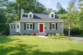 Building Photo - 51 Evergreen Rd