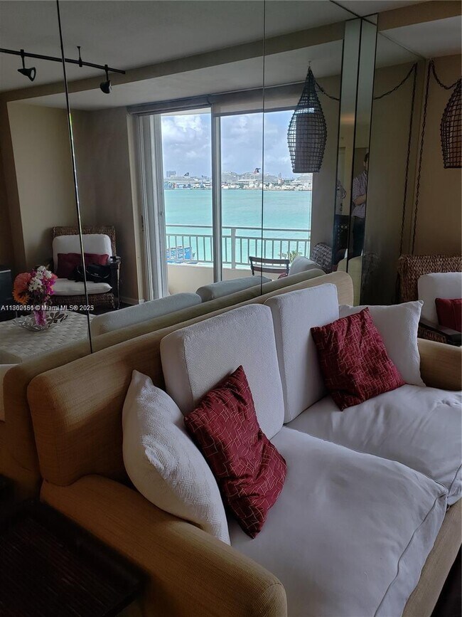 Foto del edificio - 770 Claughton Island Dr
