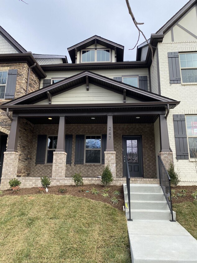 247 Claremont Ct, Gallatin, TN 37066 House for Rent in Gallatin, TN