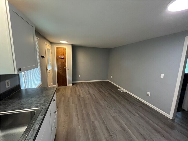 Foto del edificio - 6831 Furnace Rd