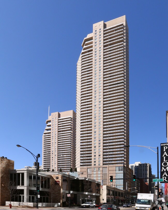 The Residences At Grand Plaza Rentals Chicago, IL
