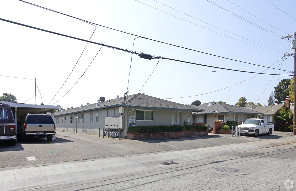Curtner Palo Alto Apartments in Palo Alto, CA