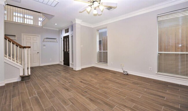 Foto del edificio - 6403 Taggart St