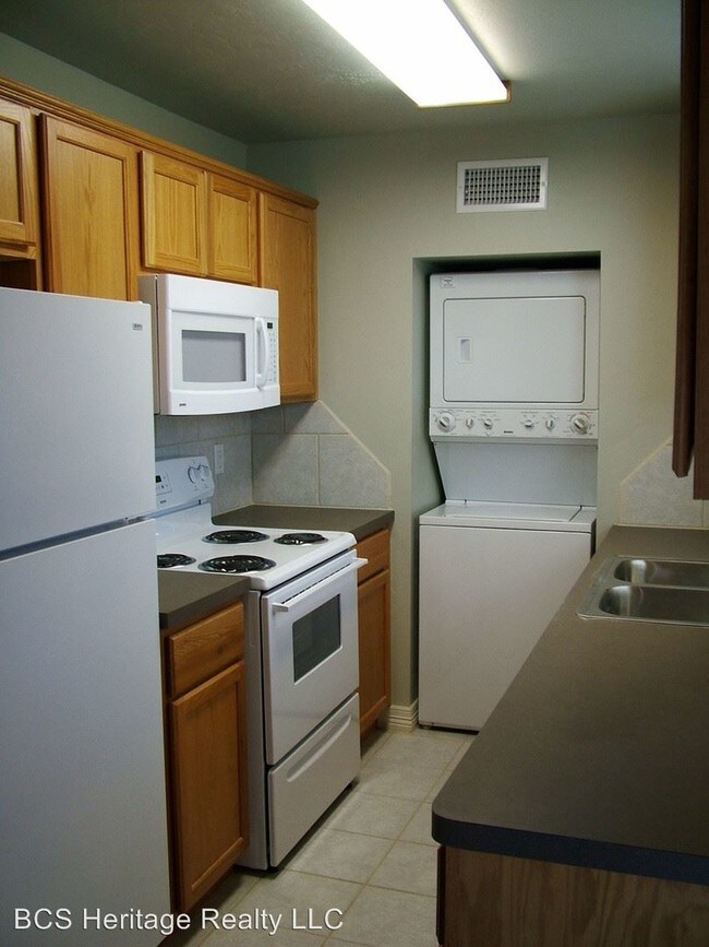 Building Photo - 4290 Boyett St
