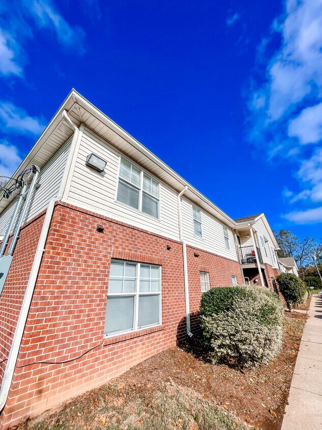 Hallmark Apartments Apartments in Columbia, TN