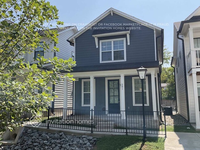 Building Photo - 647 Vernon Ave