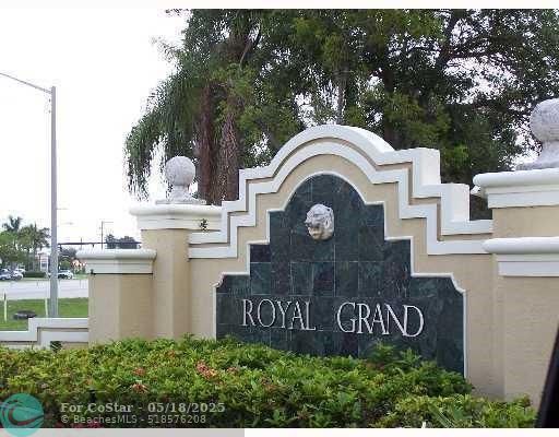 Foto principal - 2620 S University Dr