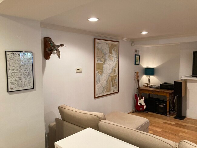 Foto del edificio - 1625 R St NW