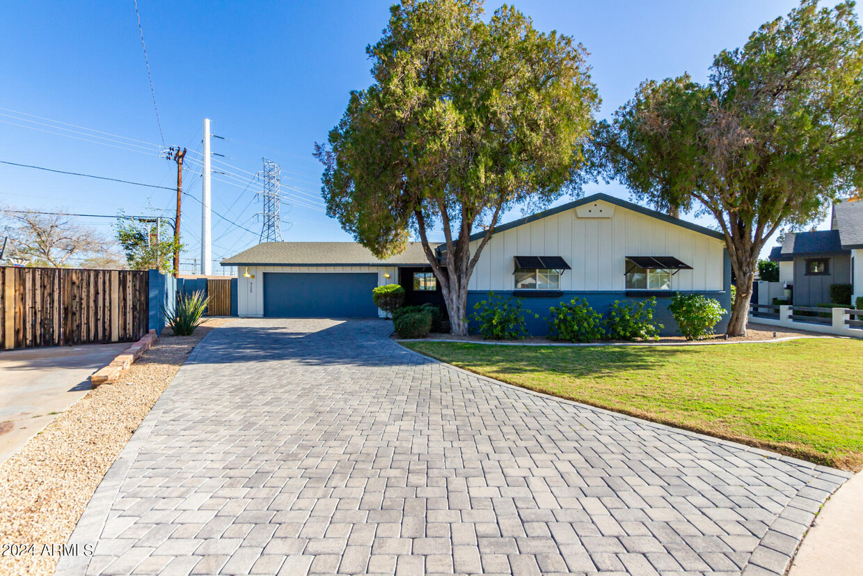 Primary Photo - 3125 N 63rd Pl