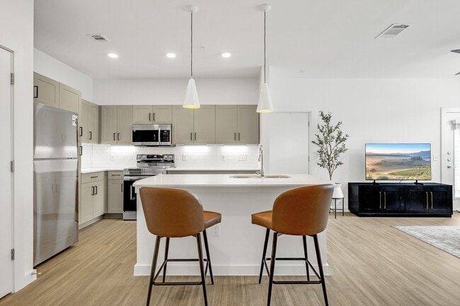 Kitchen - Bluff View at Frederick Creek