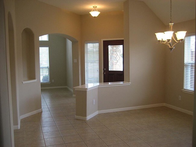 Foto del edificio - 6126 Summerfield Glade Ln