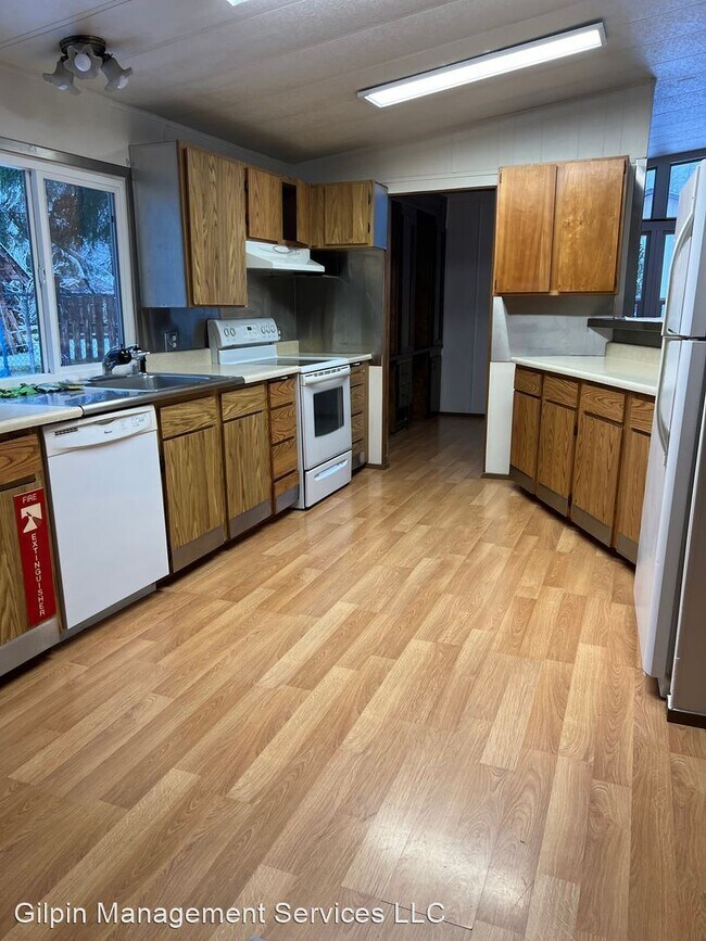 Foto del edificio - 3 br, 2 bath House - 22227 Forest Loop Rd