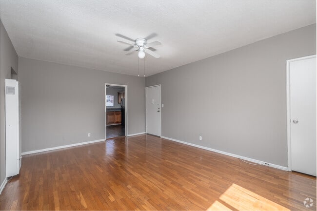 Interior Photo - Student Housing Near Univ Southern California