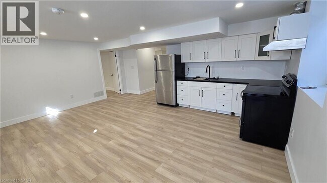 Photo du bâtiment - 7266 SIlver Creek Cir