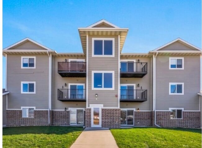 Building Photo - Meadowbrook Apartments