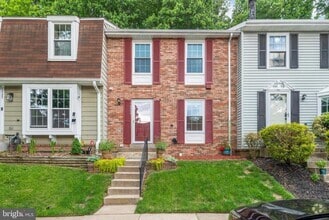 Building Photo - 10255 Quiet Pond Terrace