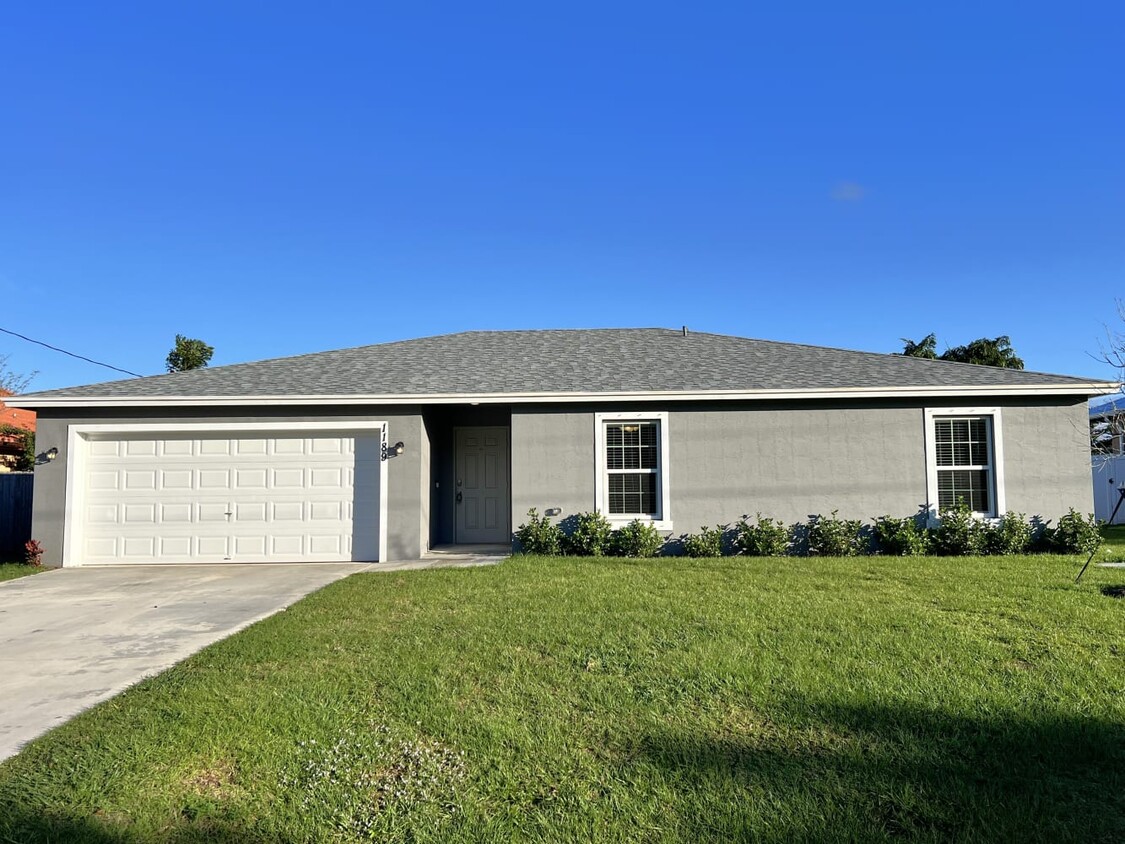 1189 Sw Ackard Ave - House Rental In Port Saint Lucie, Fl 