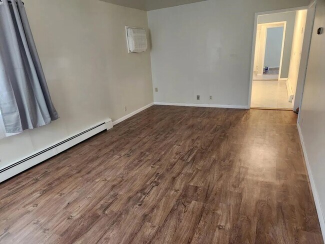 Sala de estar - 745 Union St